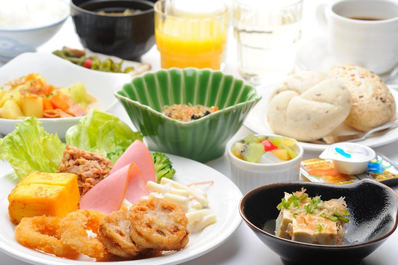 Hotel Route-Inn Kitamatsudo Ekimae Екстер'єр фото