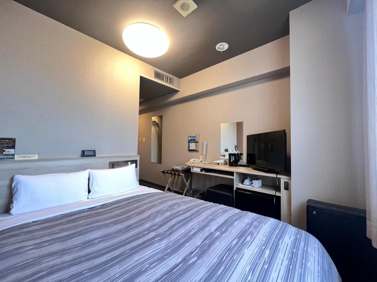Hotel Route-Inn Kitamatsudo Ekimae Екстер'єр фото